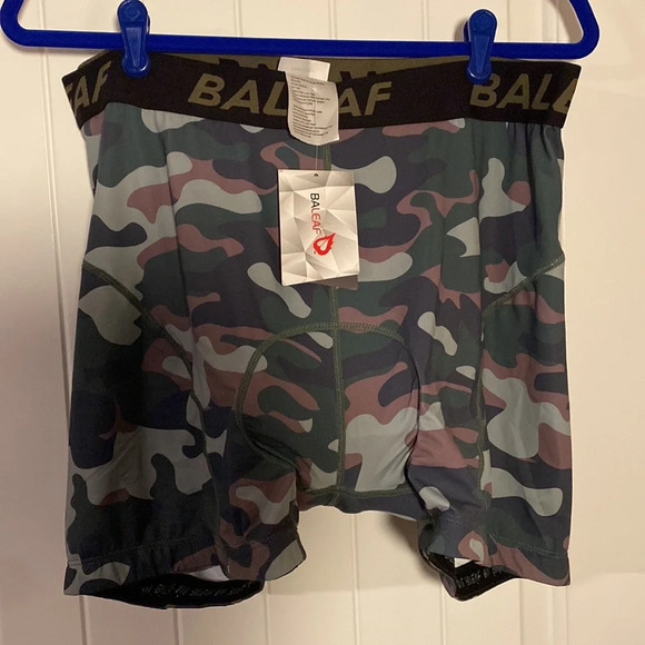 BALEAF Men's Padded Bike Shorts Cycling Underwear 4D Padding - Picture 9 of 11